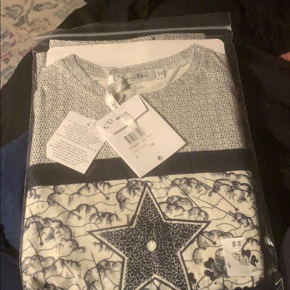 Men’s Christian Dior t-shirt size small